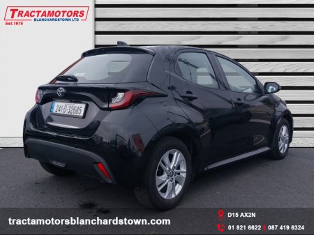 2024 Toyota Yaris 1.5 LUNA €20,499