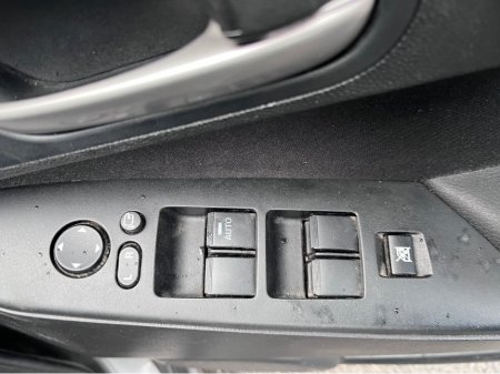 2012 Mazda Mazda3 - thumbnail 8