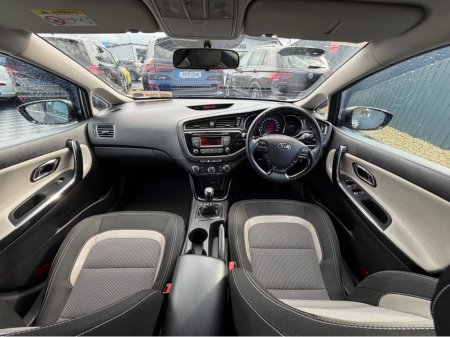 2017 Kia Ceed - thumbnail 45