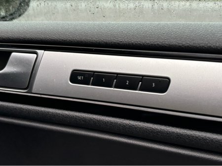 2015 Volkswagen Touareg FL 3.0 TDI 204BHP 5DR AU 240HP AUTO €17,999 thumbnail