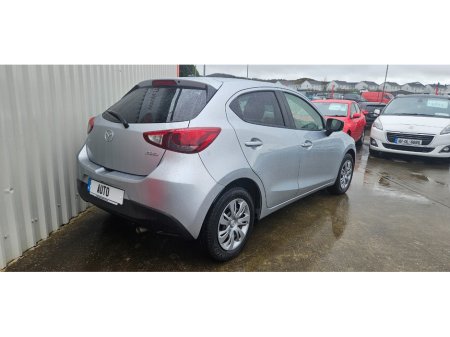 2017 Mazda Mazda2 - thumbnail 9