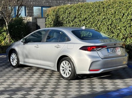 2022 Toyota Corolla LUNA 1.8 HYBRID // SERVICE HISTORY // LANE ASSIST // REVERSE CAMERA €20,900 thumbnail