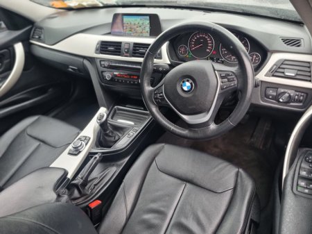 2014 BMW 3 Series - thumbnail 5