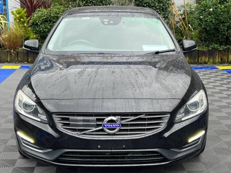 2018 Volvo V60 D4 CLASSIC 2.0 D // OPENING SUNROOF // FULL SERVICE HISTORY // ADAPTIVE CRUISE CONTROL €19,900 thumbnail