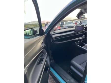 2025 Jeep Avenger 1.2 PETROL 100HP MT Altitude thumbnail