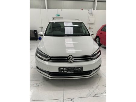2017 Volkswagen Touran  €16,995 thumbnail