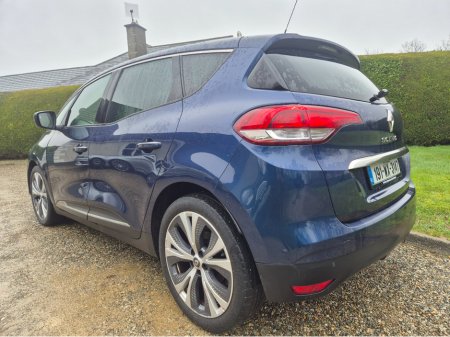 2019 Renault Scenic SIGNATURE TCE 140PS 5DR €14,950 thumbnail