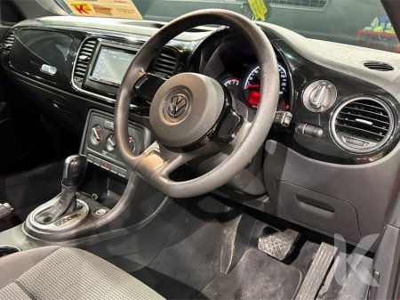 2016 Volkswagen Beetle AUTOMATIC 1.2L TSI - FACTORY ALLOY WHEELS - A/C HEATING CONTROLS €13,950 thumbnail