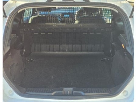 2020 Ford Fiesta - thumbnail 17