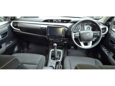 2022 Toyota Hilux - thumbnail 6
