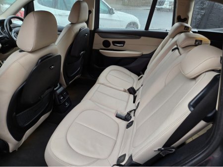 2016 BMW 2 Series Gran Tourer - view 2