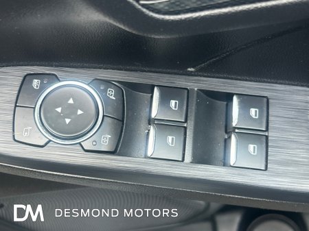 2023 Ford Kuga 2.5 ST-LINE 5DR AUTO €33,899 thumbnail