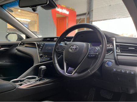 2018 Toyota Camry - thumbnail 9