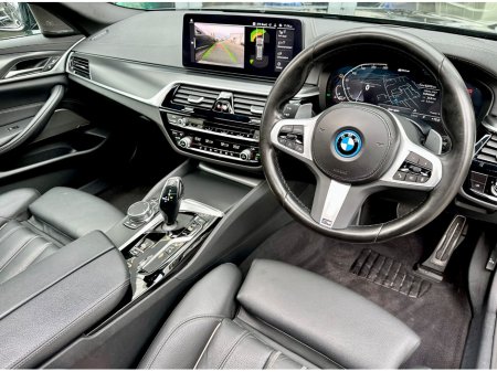 2023 BMW 5 Series - photo 6