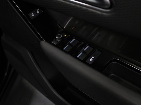 2020 Land Rover Range Rover Velar - thumbnail 24