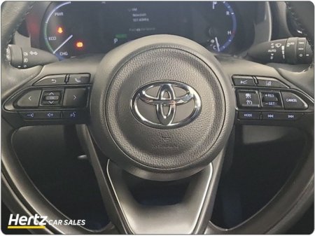 2023 Toyota Yaris Cross DESIGN HEV 1.5 Petrol Automatic €25,895 thumbnail