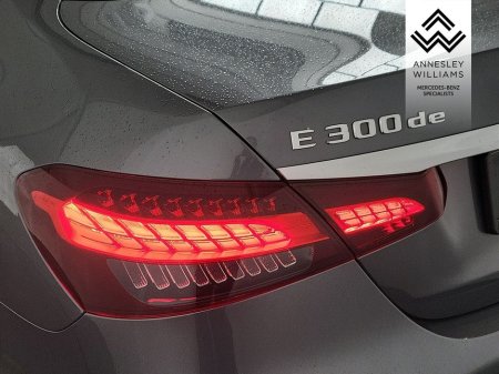 2022 Mercedes-Benz E Class E 300 de PHEV AMG Line €46,950 thumbnail
