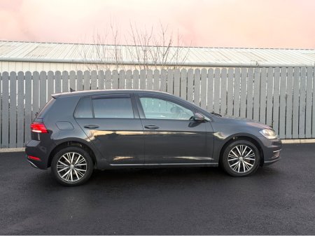 2018 Volkswagen Golf 1.6 TDI SE NAV BLUEMOTION 115PS 5DR