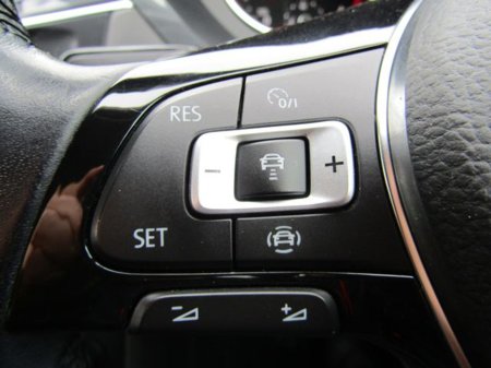 2020 Volkswagen Tiguan Allspace 2.0 TDI Match 150PS 5D Auto 4wd €33,950 thumbnail