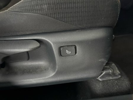 2019 Toyota C-HR - thumbnail 12