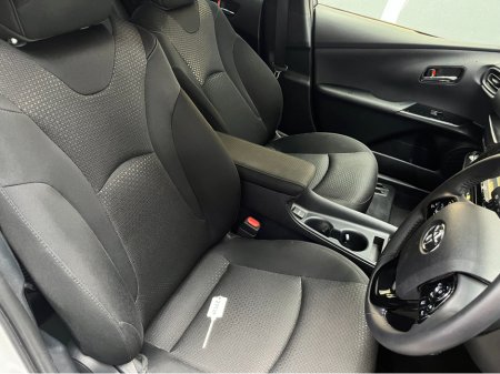 2022 Toyota Prius €21950 2022 TOYOTA PRIUS S 1.8 AUTOMATIC / CRUISE CONTROL / REVERSE CAMERA AND MORE €21,950 thumbnail