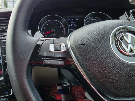 2015 Volkswagen Golf - thumbnail 22