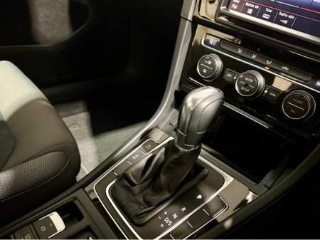 2014 Volkswagen Golf 1.4 Highline €13,750