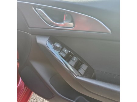 2016 Mazda Axela  €12,450 thumbnail