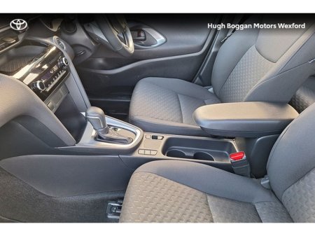 2025 Toyota Yaris Cross CROSS LUNA HYBRID €30,995 thumbnail