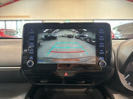 2024 Toyota Yaris Cross LUNA SPORT 4DR AUTO €30,950 thumbnail