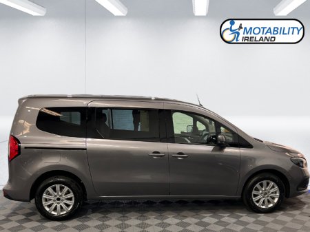 2025 Mercedes-Benz T Class Wheelchair Accessible €47,995