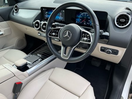 2022 Mercedes-Benz GLA Class - thumbnail 8