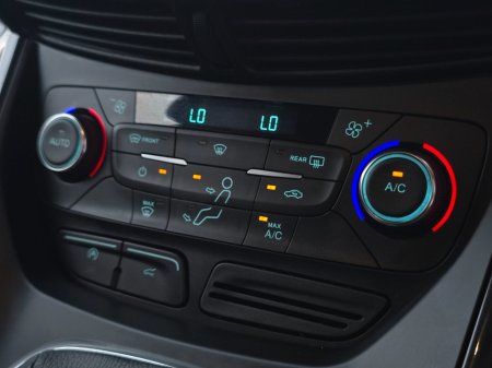 2017 Ford Kuga 2.0TDCI 150PS Titanium €13,950 thumbnail