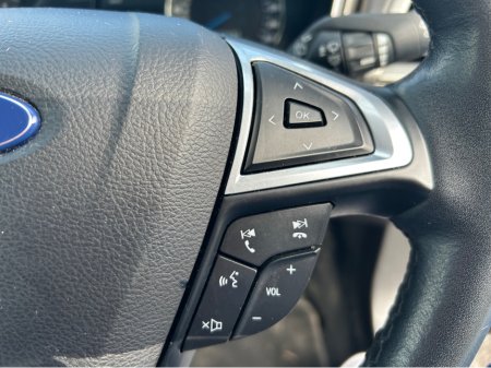 2019 Ford Mondeo - thumbnail 19