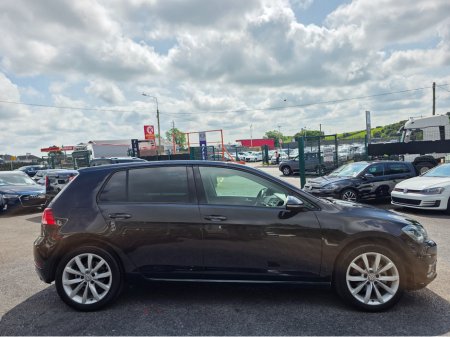 2018 Volkswagen Golf 1.2  TSI NAVI VIRTUAL CLOCKS ANDROID AUTO CARPLAY  LANE ASSIST LOW TAX BAND €17,950 thumbnail