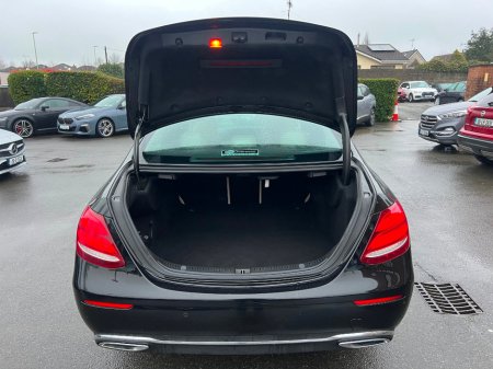 2017 Mercedes-Benz E Class E220D AVANTGARDE AUTO *LOW KMS* €21,900 thumbnail