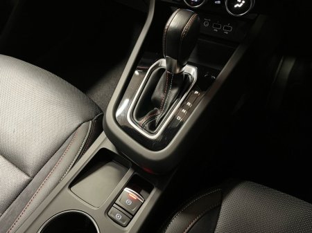 2022 Renault Arkana RS-LINE TCE 140BHP - Reversing Camera - Sat Nav - Climate Control - Heated Seats - Keyless Start - Apple CarPlay/Android Auto €19,950 thumbnail