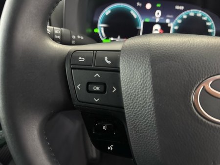 2024 Toyota C-HR HYBRID SPORT €34,950 thumbnail