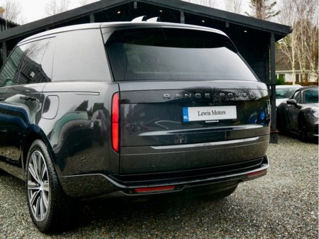2025 Land Rover Range Rover - thumbnail 11