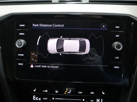 2021 Volkswagen Passat *103* 1.4 TSI GTE 218PS 4DR AUTO €23,900 thumbnail