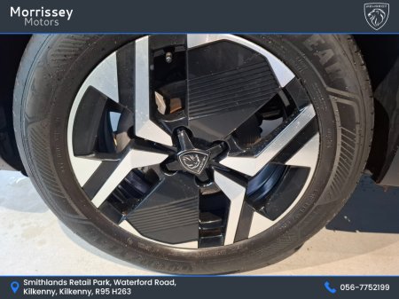 2025 Peugeot 2008 ALLURE 1.2 100 €30,950 thumbnail