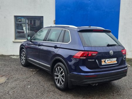 2017 Volkswagen Tiguan - thumbnail 4