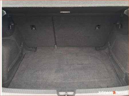 2021 Volkswagen Golf 2.0 TDI 115HP Comfort thumbnail