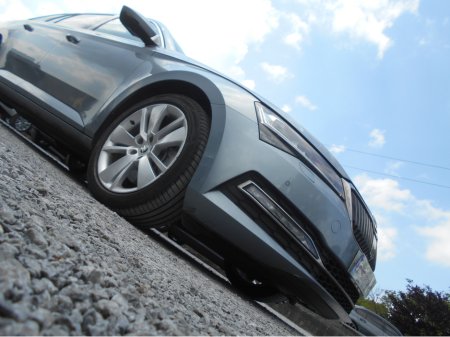 2021 Skoda Superb - thumbnail 16