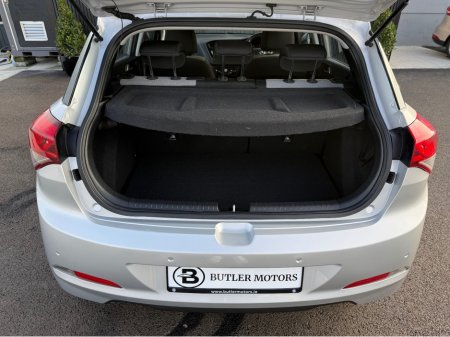 2016 Hyundai i20 - thumbnail 15