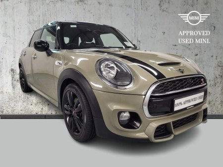 2019 MINI Hatch 5-Door Cooper S Sport €19,975 thumbnail