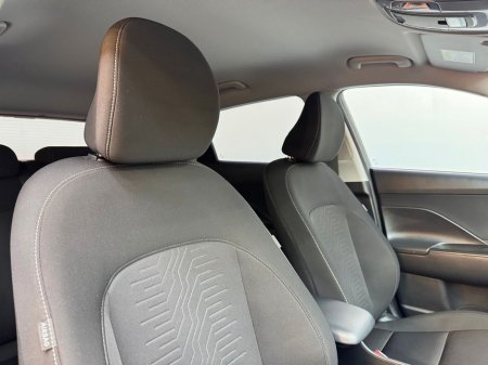 2023 Hyundai Kona 1.0 T-GDI Elegance €28,995 thumbnail