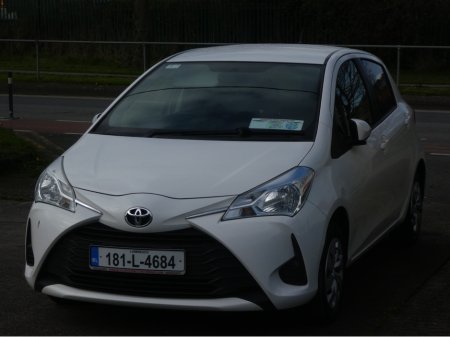 2018 Toyota Yaris - thumbnail 3