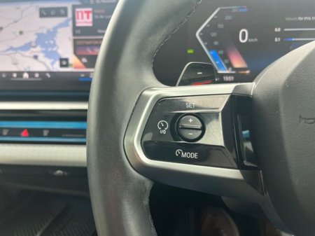 2024 BMW 5 Series - thumbnail 18