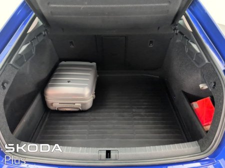 2023 Skoda Octavia AMBITION 2.0TDI 115HP DSG €28,950 thumbnail